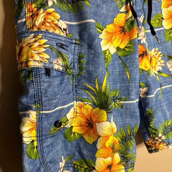 O’Neill Board Shorts Hawaiian Size 32 Floral Print Surfing Beachwear - Picture 2 of 7